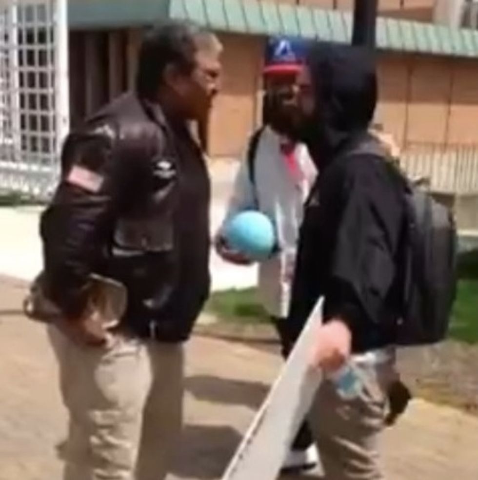 Maggot!': Veteran Goes Off on American Flag Protester Who Just Can't Seem to Look the Vet in the Eye (UPDATED)