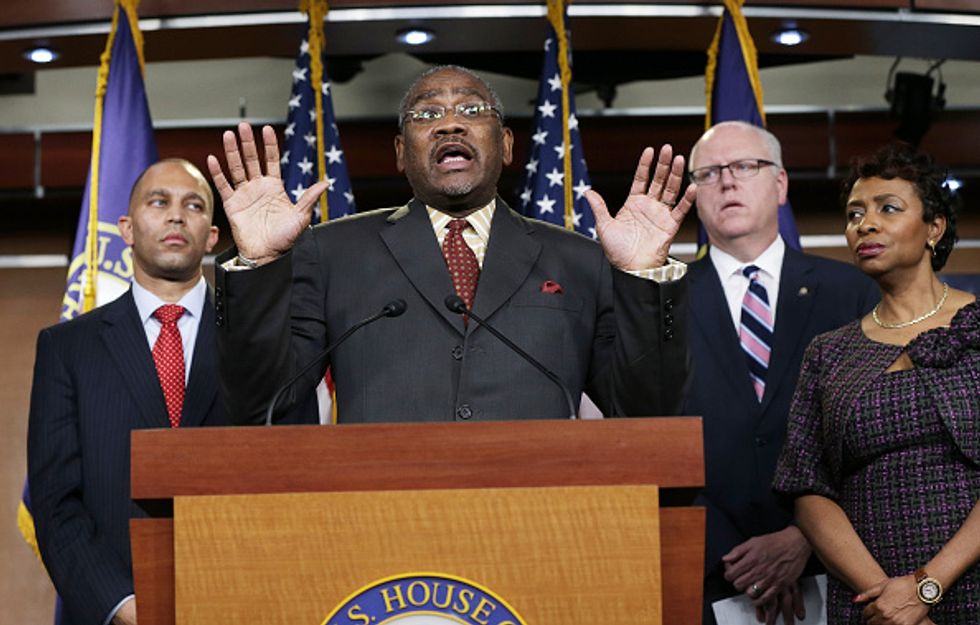 Dem Congressman Wants to Make Police Chokeholds a Federal Crime