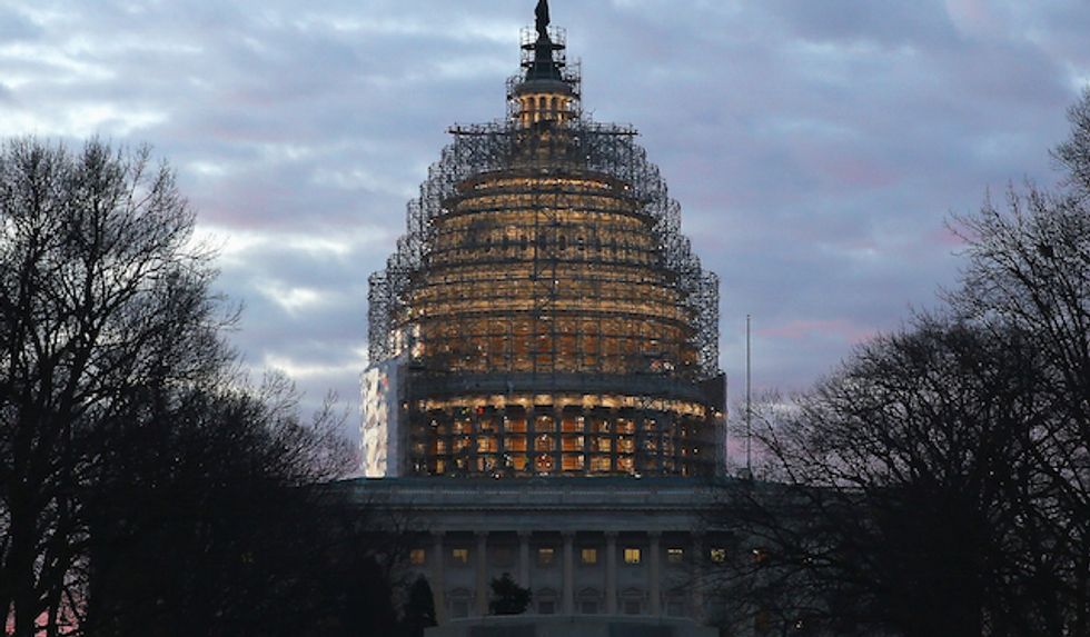 Republican spending bill blocks congressional pay hike in 2016