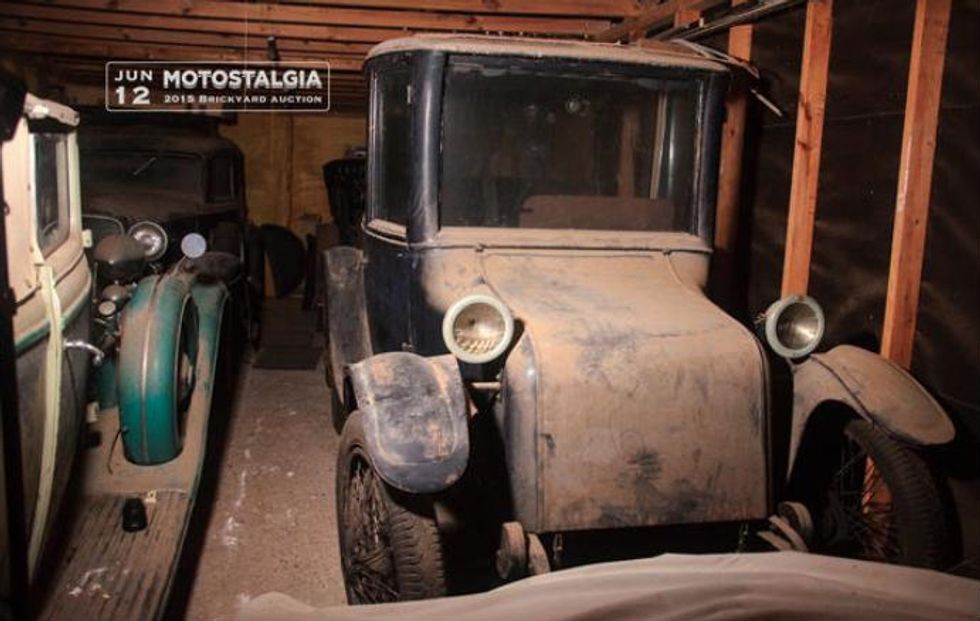 Photos: Texas Man Reveals World War II-Era Cars He's Kept in His Barn for Decades