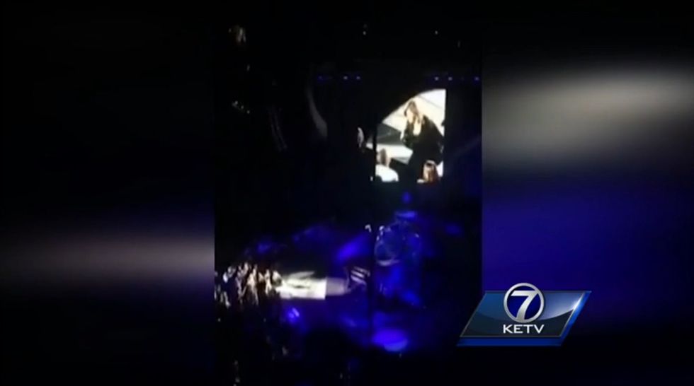 Fan Left in Absolute Shock at Garth Brooks Concert: 'I Was in Tears