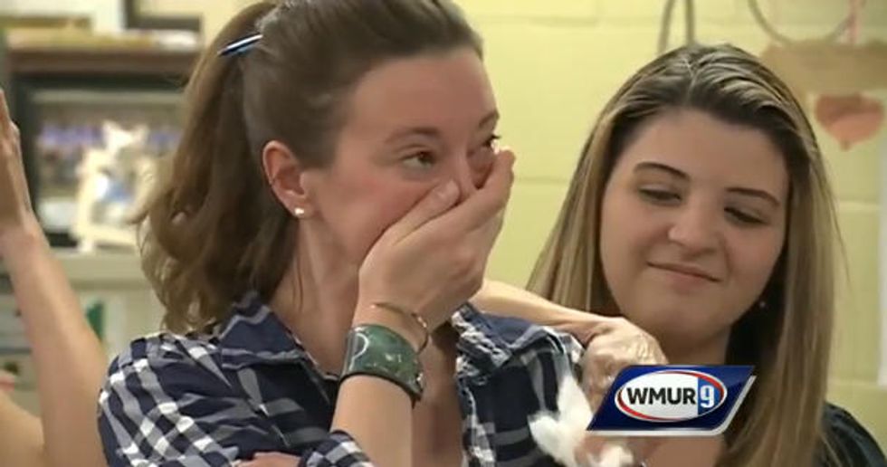 High Schoolers Give Up the Thousands They Saved for Their Senior Trip to Help Principal Who Just Received Devastating News