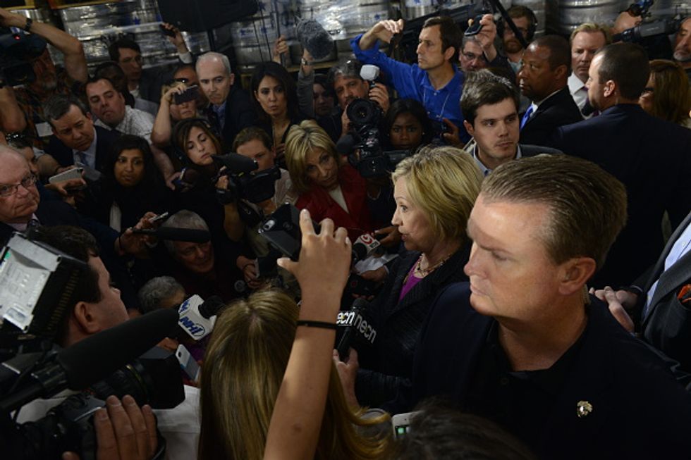 Journalists Secretly Meet in D.C. to Discuss Their Concerns Over One Particular 2016 Candidate