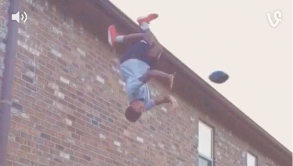 Top College Football Prospect’s Catch Is Incredible