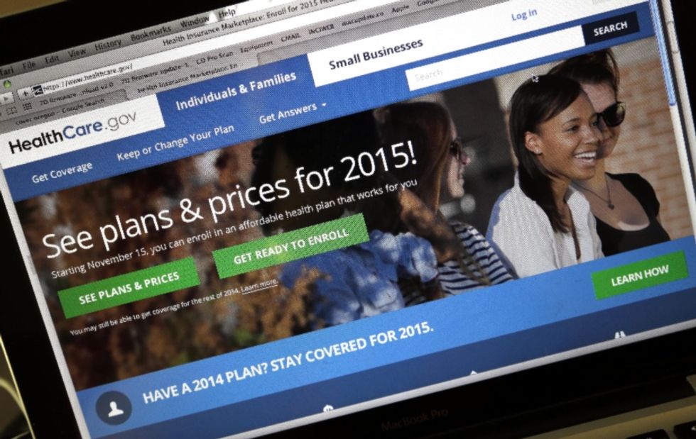 Group Argues Hundreds of Thousands of Eligible Applicants Are Being Dropped From Obamacare Due to Inefficient System Meant to Weed Out Illegal Immigrants