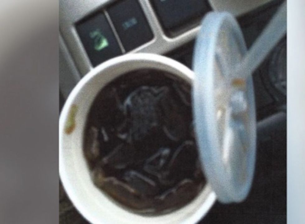 Man Noticed Something Utterly Disgusting in His Drink After Poor Service at Chili's That Had Police Getting Involved