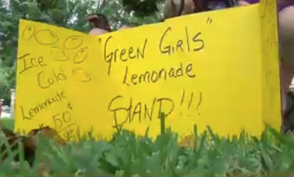 Texas Sisters' Shut-Down Lemonade Stand Reopening Thanks to Legal Loophole — and the Windfall Could Be Big