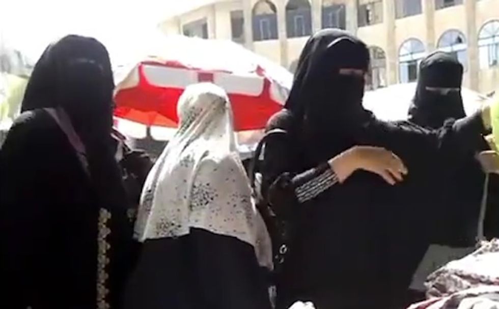 Report: Islamic State Group Beheads Two Women for the First Time