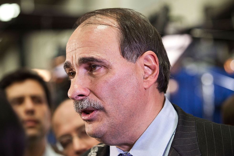 New Batch of Hillary Clinton Emails Seem to Disprove Key David Axelrod Claim