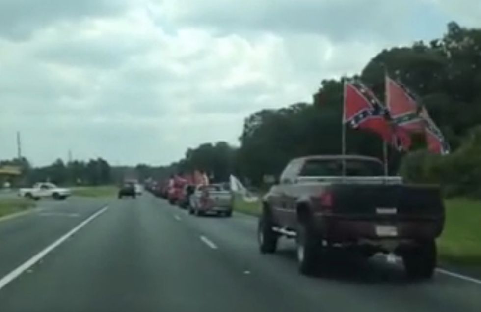 Thousands Rally to Support Confederate Flag in Florida City