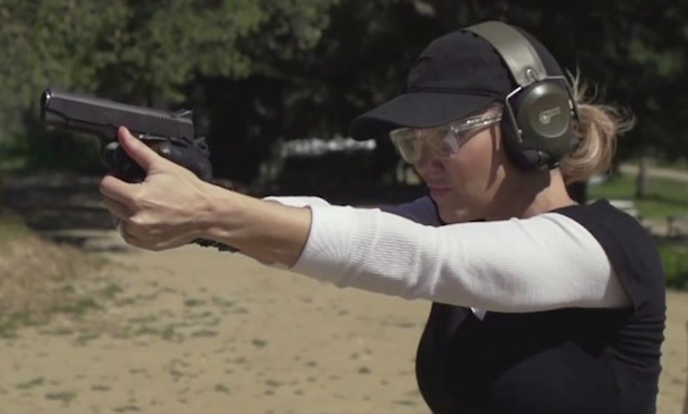 Actress Kelly Carlson Shares Story of Severe 'Security Breach' That Inspired Her to Buy Gun, Learn How to Use It