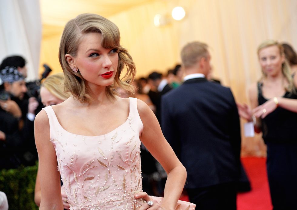 Someone Left Comment on Girl’s Tumblr Account That Taylor Swift Was So ‘Offended’ By She Took Action