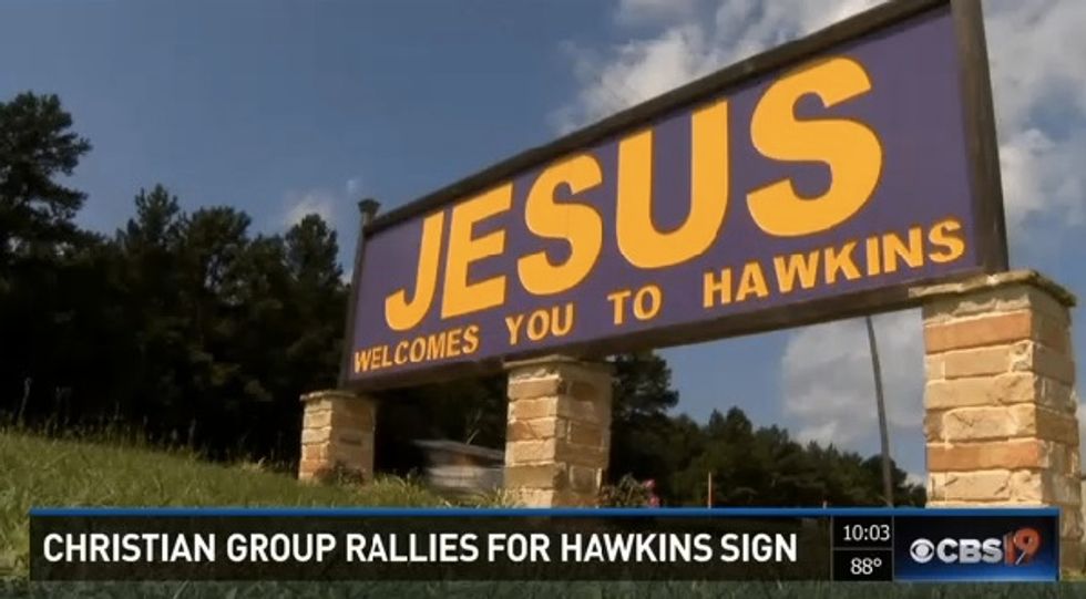 Sign That Carries a Simple, Five-Word Message Has Residents in This Tiny Texas City 'Standing Up' Against a National Atheist Group
