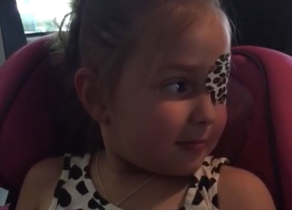 See Reaction of Little Girl With Brain Tumor When She Realizes Who ‘Just Wanted to Call & Say Hello’
