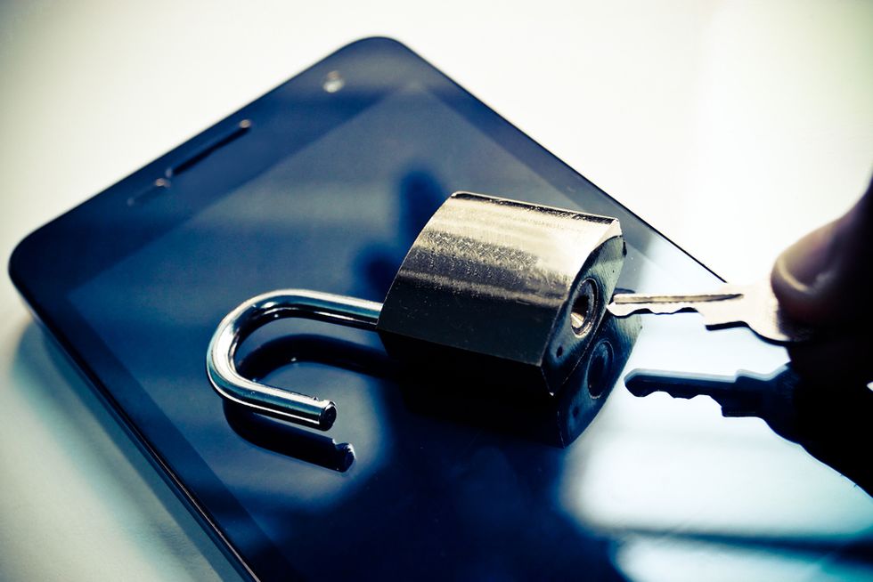 The 'Extremely Dangerous' Smartphone Flaw That Can Be 'Triggered While You Sleep