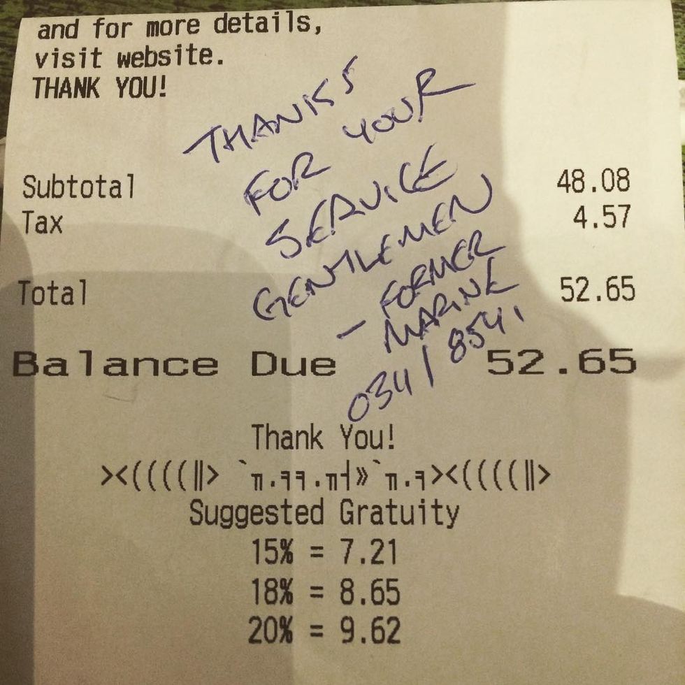 When Group of Active Soldiers Tried to Pay Their Restaurant Tab, They Found This Handwritten Note From 'Former Marine