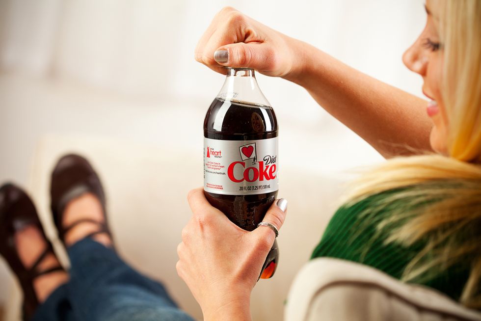 'What Happens One Hour After Drinking Diet Coke' — and What One Doctor Has to Say About It