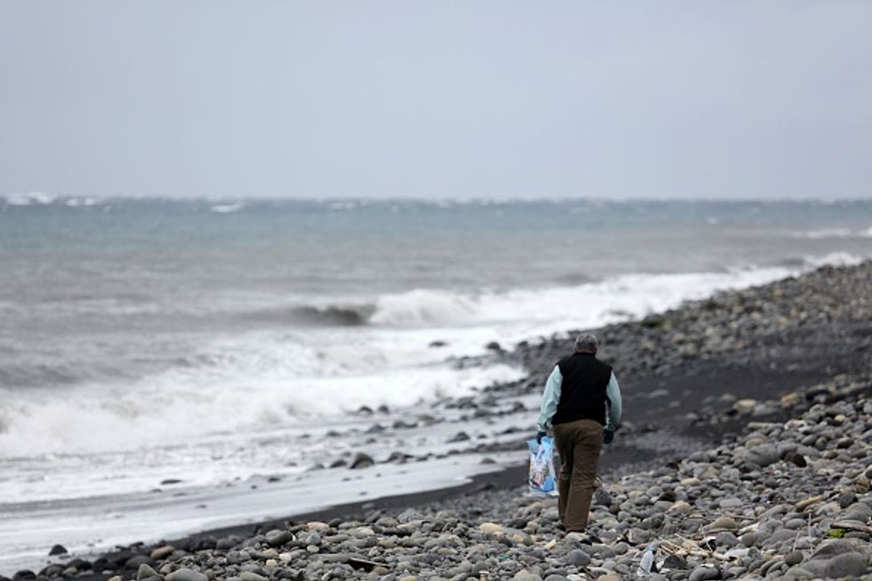 More Evidence of 'Plane Debris' From Reunion Island, Officials Still Conducting Tests on Whether It's From MH370