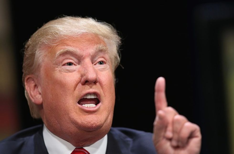 Glenn Beck Speculates That This Is How the Conversation Between Donald Trump and Roger Ailes Really Went