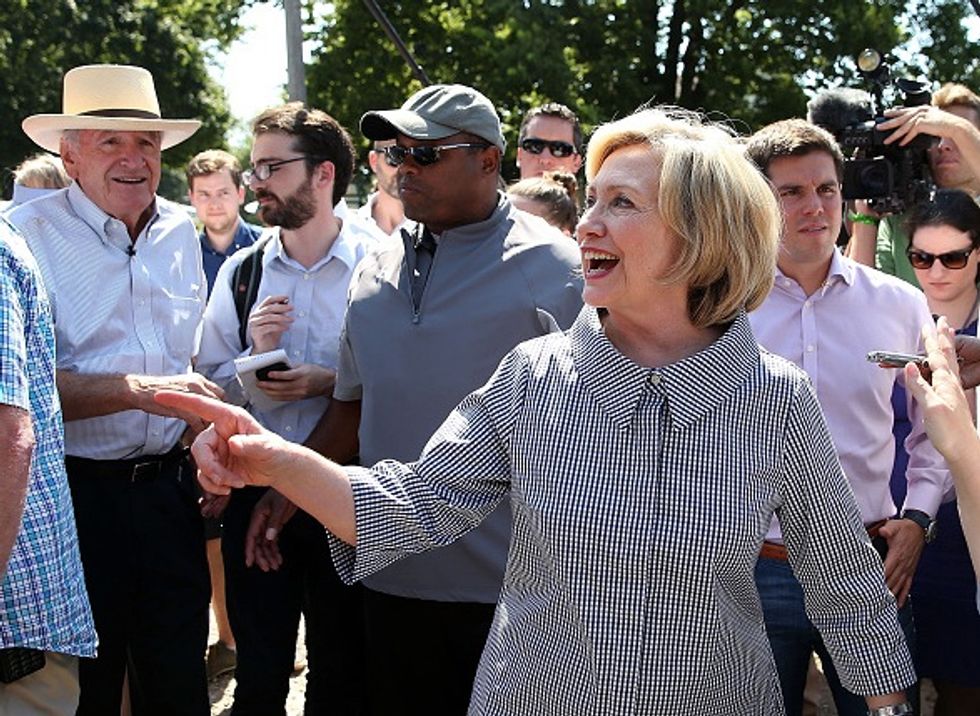 Clinton Reaffirms She Didn't Send, Receive Classified Emails; Blames Republicans for Turning Things 'Partisan