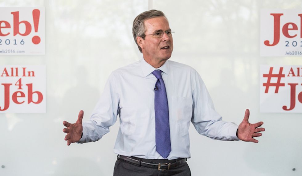 Media Zeroes in On Two Words Jeb Bush Said in Response to Oregon Shooting, but Here's the Context