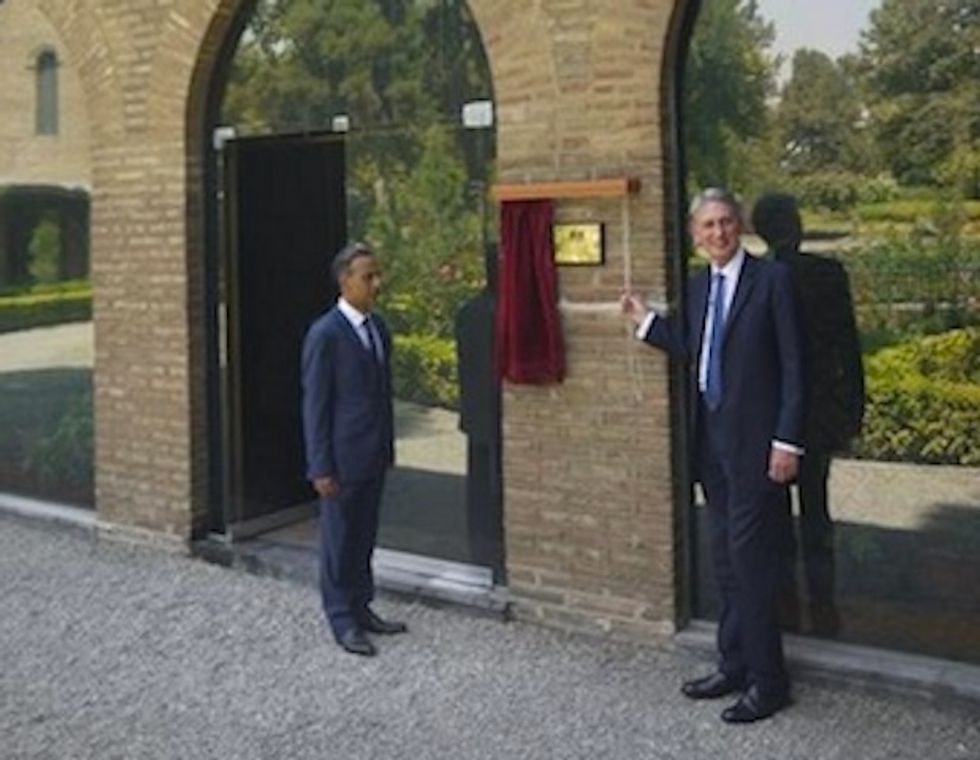 Disgrace': British Foreign Secretary Reopened Embassy in Tehran, but Media Got a Surprise Once Inside