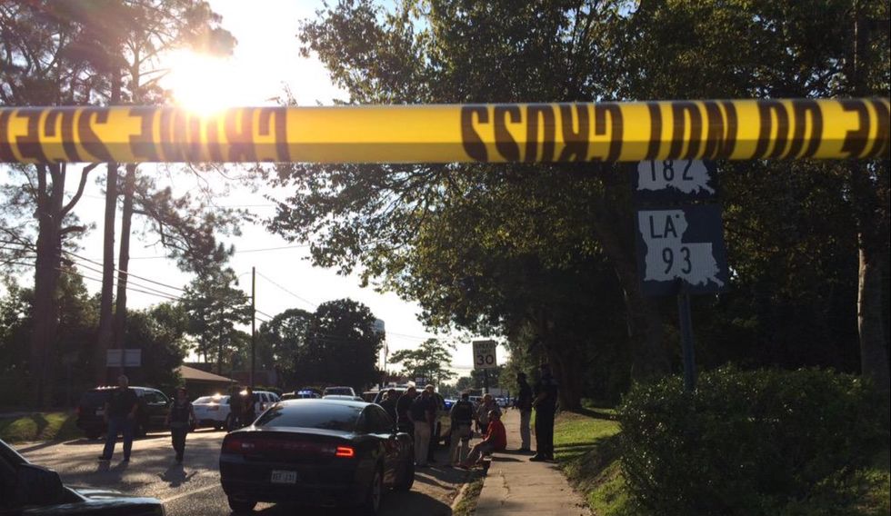 Louisiana Officer Responding to Domestic Dispute, One Stabbing Victim Have Died, Sheriff Says