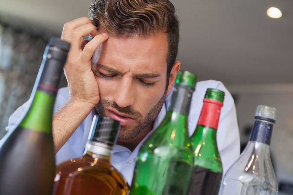 There's Only One Surefire Way to Prevent a Hangover, Study Finds