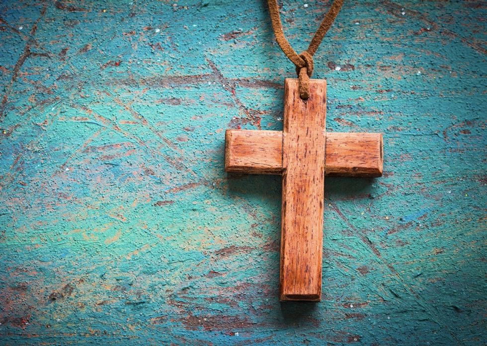 Texas Teacher Under Fire Over Large Christian Symbol That an Atheist Parent Reportedly Noticed on a Classroom Shelf