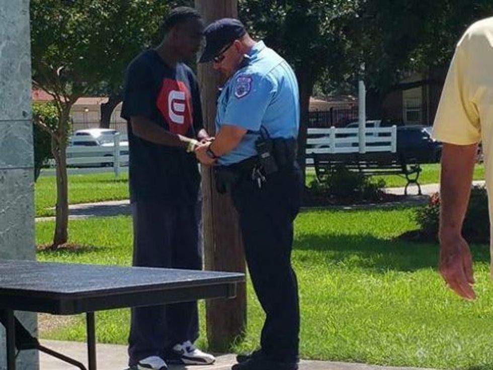 See the Heart-Tugging Moment Between an Ex-Convict and a Texas Cop That's Captivating the Internet 