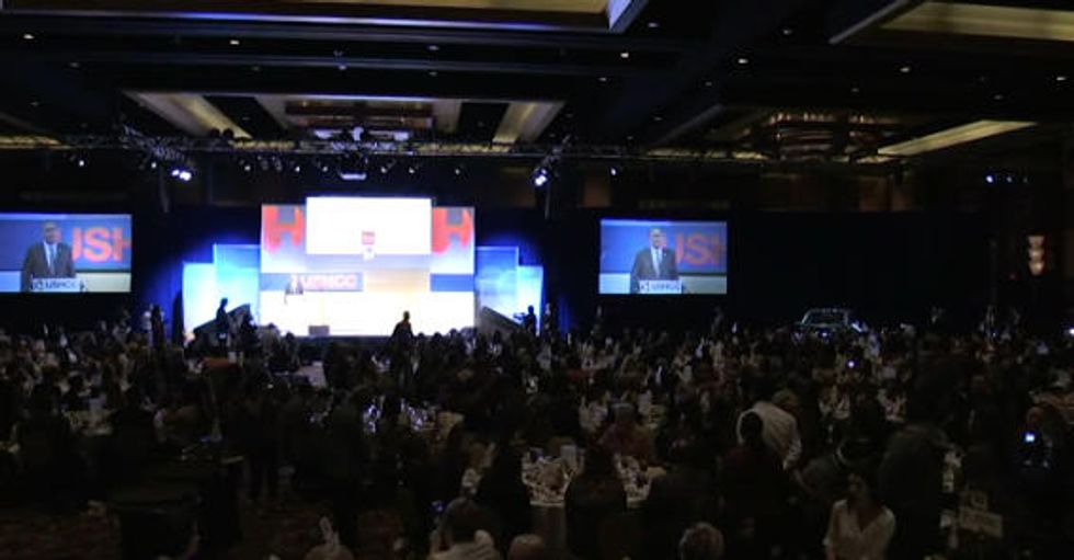 Video: Jeb Bush Forced to Address Hispanic Hecklers During Texas Speech