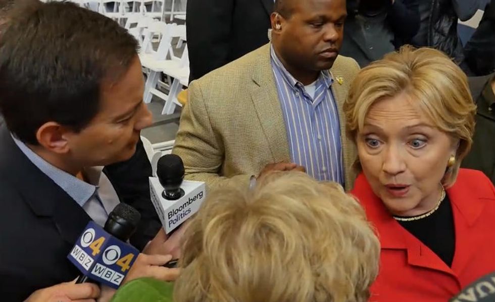Veteran Reporter Seemingly Tricks Hillary Clinton Into Answering NRA Question After She Repeatedly Ignored Him