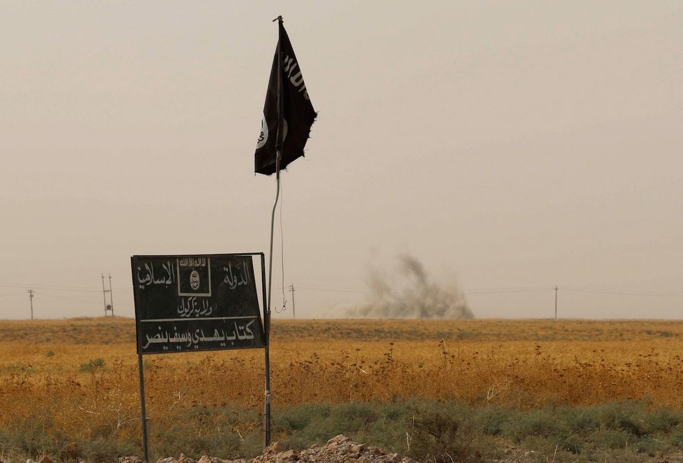 Senior Intel Official Confirms Islamic State Created, Deployed Chemical Weapons