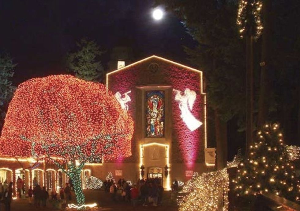 Public School District Bans Student Choirs From Performing at Christmas Festival: 'Just Because It's a Tradition Doesn't Mean It's Legal