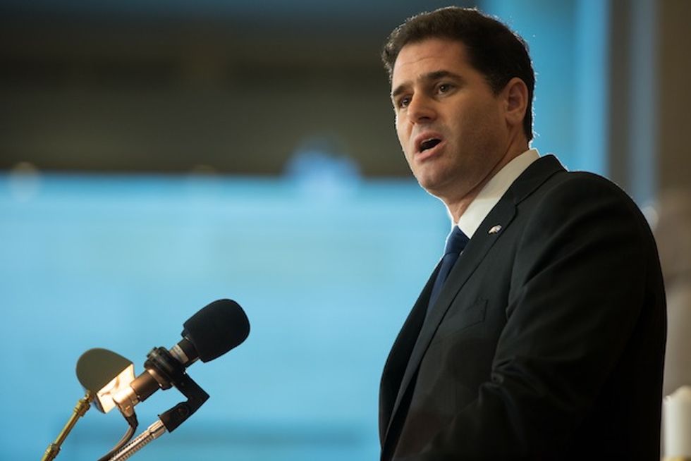 ‘Foolish’: Israeli Ambassador Takes ‘Veiled Jab’ at John Kerry Over Palestinian Attacks