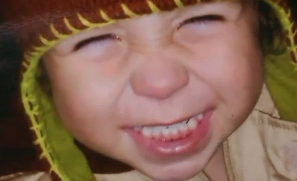 Using a Gun His Dad Says He Bought From a Gang Member, 6-Year-Old Chicago Boy Fatally Shoots 3-Year-Old Brother During 'Cops and Robbers