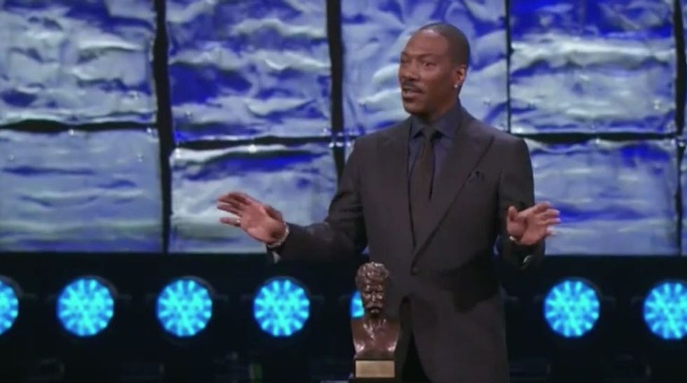 Eddie Murphy Tells Joke in Front of Live Audience for First Time in 28 Years — and Does So at Bill Cosby's Expense