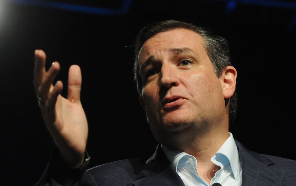 Ted Cruz Seeks to Make a ‘Point’ When Reporters Confront Him With Claims About Planned Parenthood Shooter