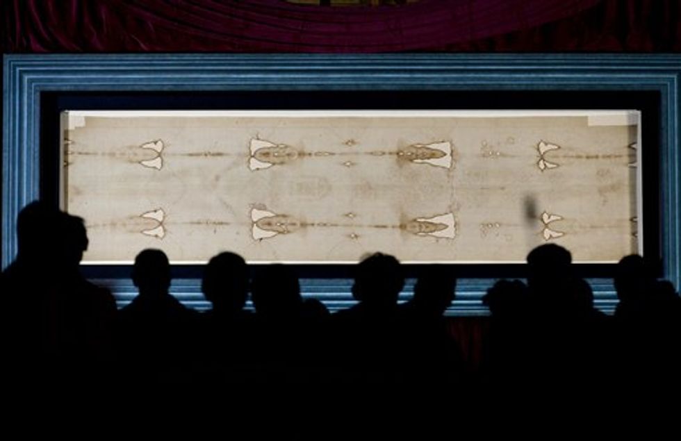 Here's What DNA Analysis of Dust Particles From the Shroud of Turin Found