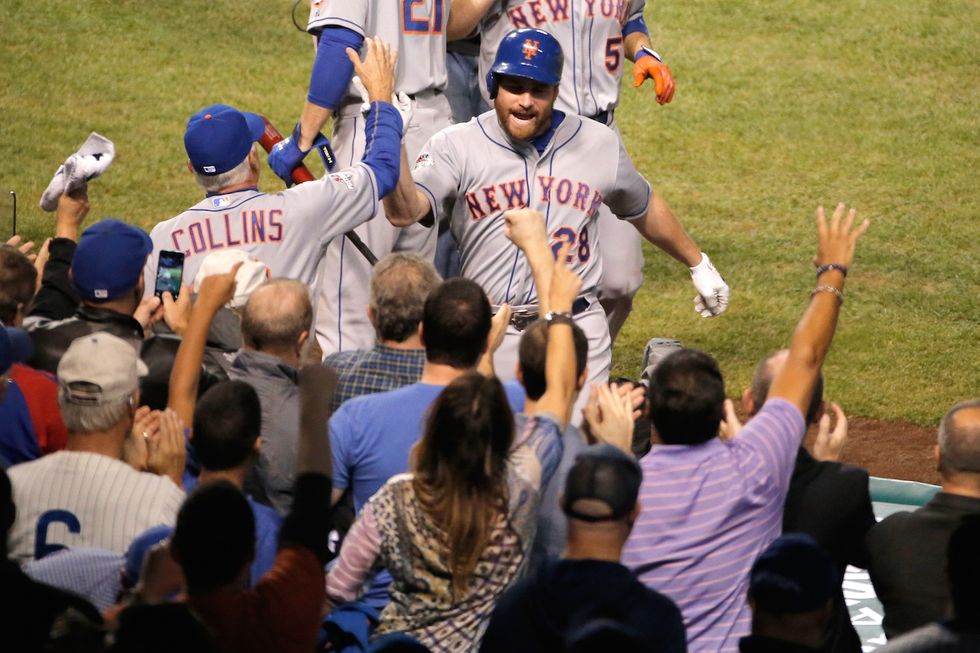 New York Mets Sweep Chicago Cubs, Advance to World Series for First Time in 15 Years