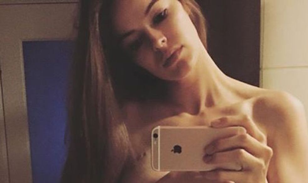 I Earned Them': Sports Illustrated Model Reveals Post-Pregnancy Stretch Marks in Viral Facebook Post