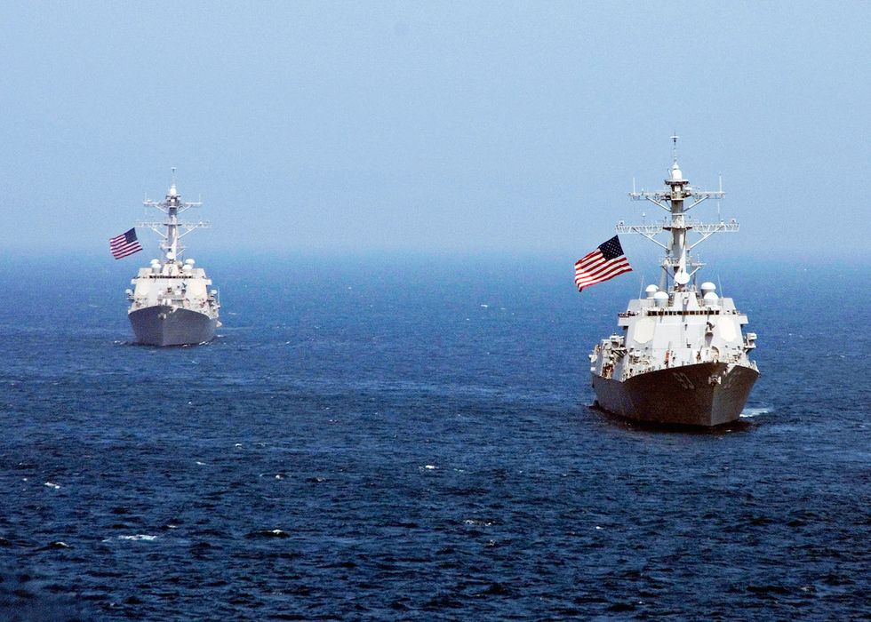 U.S. Navy Sails Guided Missile Destroyer Near Reefs Claimed by China