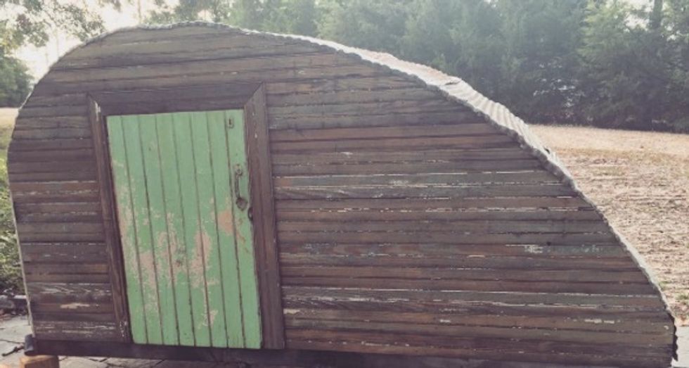 Duck Dynasty' Star Was So Inspired by Christian Movie 'War Room' That She Totally Transformed This Old, Wooden Trailer. Take a Look Inside.