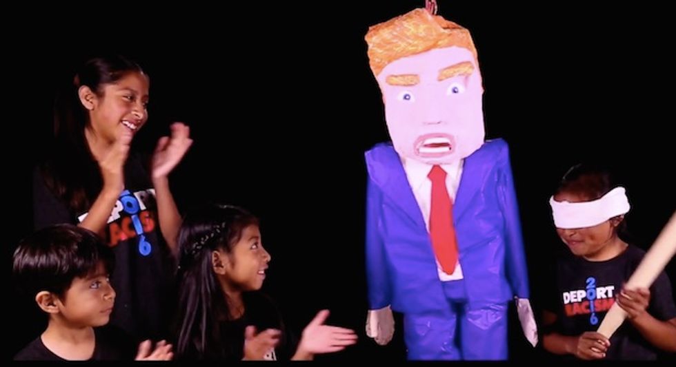 Shouting 'Trump Is a Racist' on 'SNL' Could Earn You $5,000 This Weekend