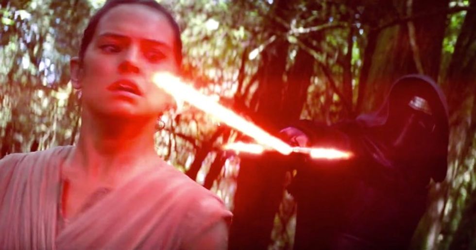 Star Wars Fans, There Is a New International Trailer Out That Is Sure to Give You the Chills