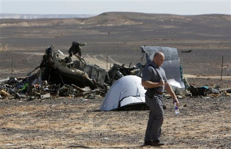 Secret Surveillance Evidence Suggests British Islamist Militants May Have Played Role in Russian Plane Disaster: Report