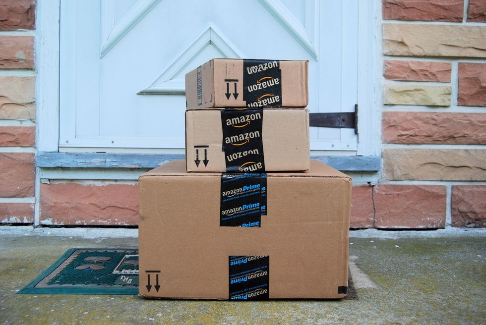 We've Seen Too Many of Those Package Theft Videos, So Here Are 5 Ways to Protect Your Deliveries During the Holidays