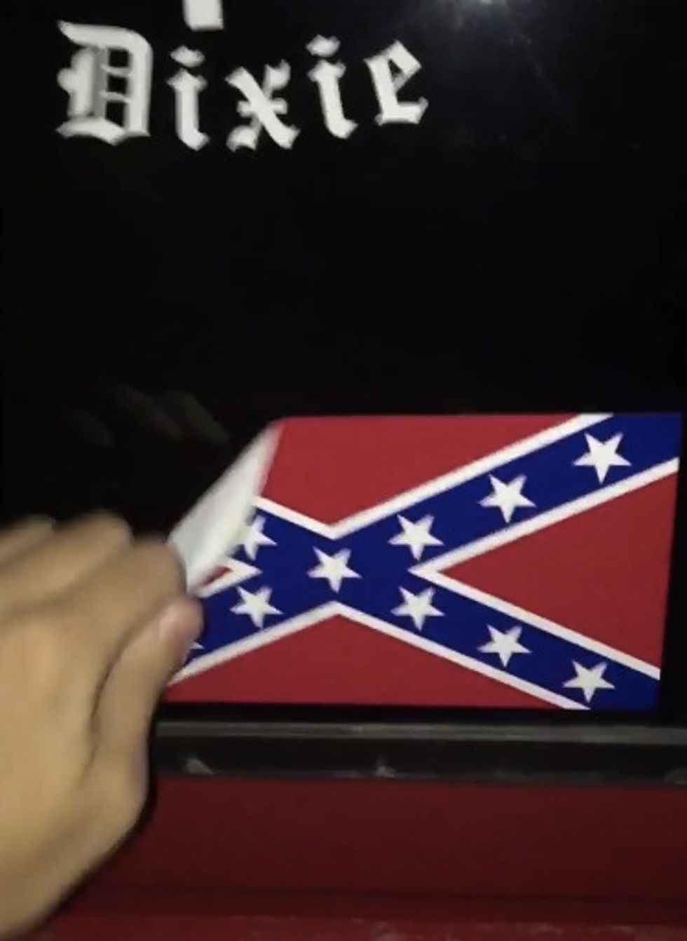 White Advocate for Black Lives Matter Tears Confederate Flag Sticker From Pickup Truck and Replaces It With Something Else