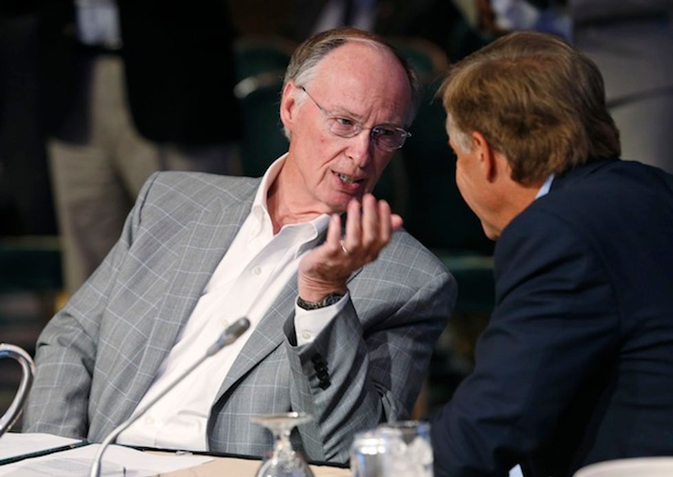 Alabama Governor: 'We Refuse Syrian Refugees