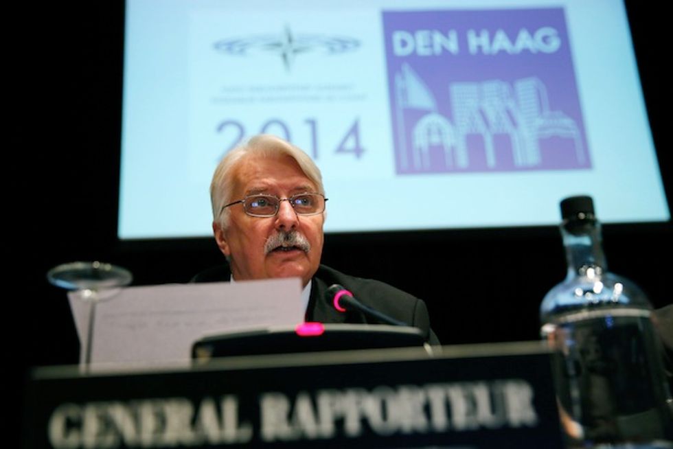 Poland’s Foreign Minister Suggests Sending Migrants Back to Syria to Fight Islamic State